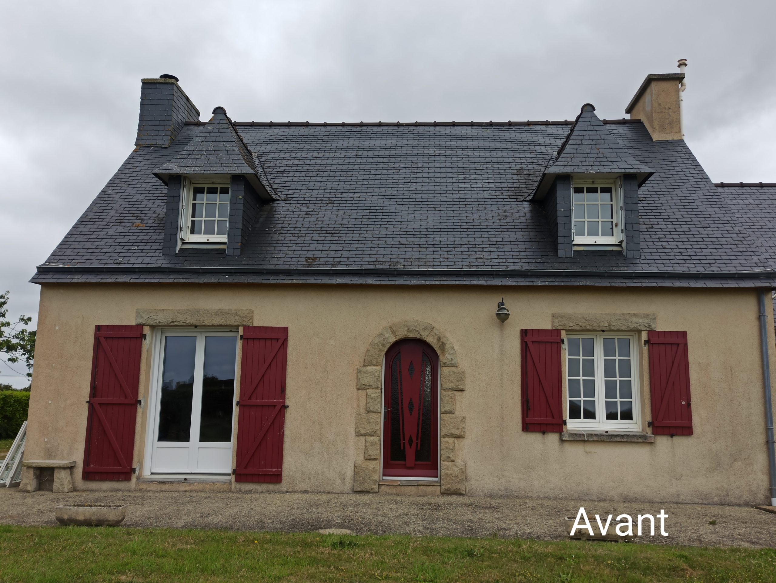 Maison Plomodiern avant chantier Maison à Plomodiern avant le chantier de rénovation