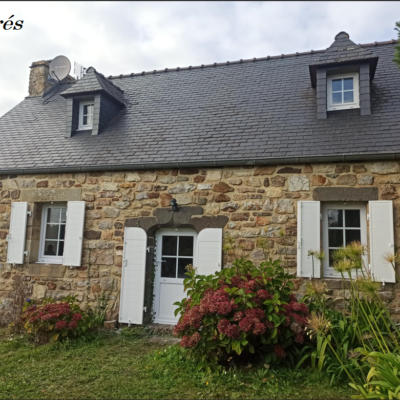 Maison avec volets battants à Crozon
