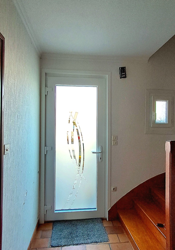 Porte d'entrée TRYBA Corail vue intérieur Porte d'entrée TRYBA Corail blanche vue intérieur