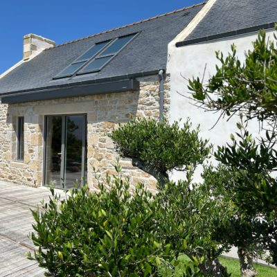 Façade maison en pierre