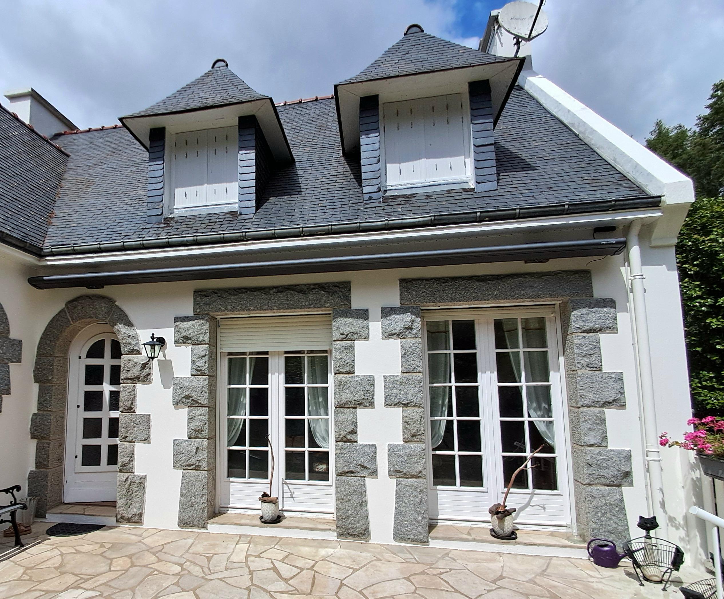 Store Banne Warema K60 Photo 2 Terrasse d'une habitation à Bannalec dans le Finistère